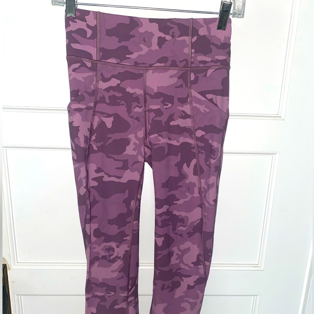 Lululemon 25” align leggings, pink camo!